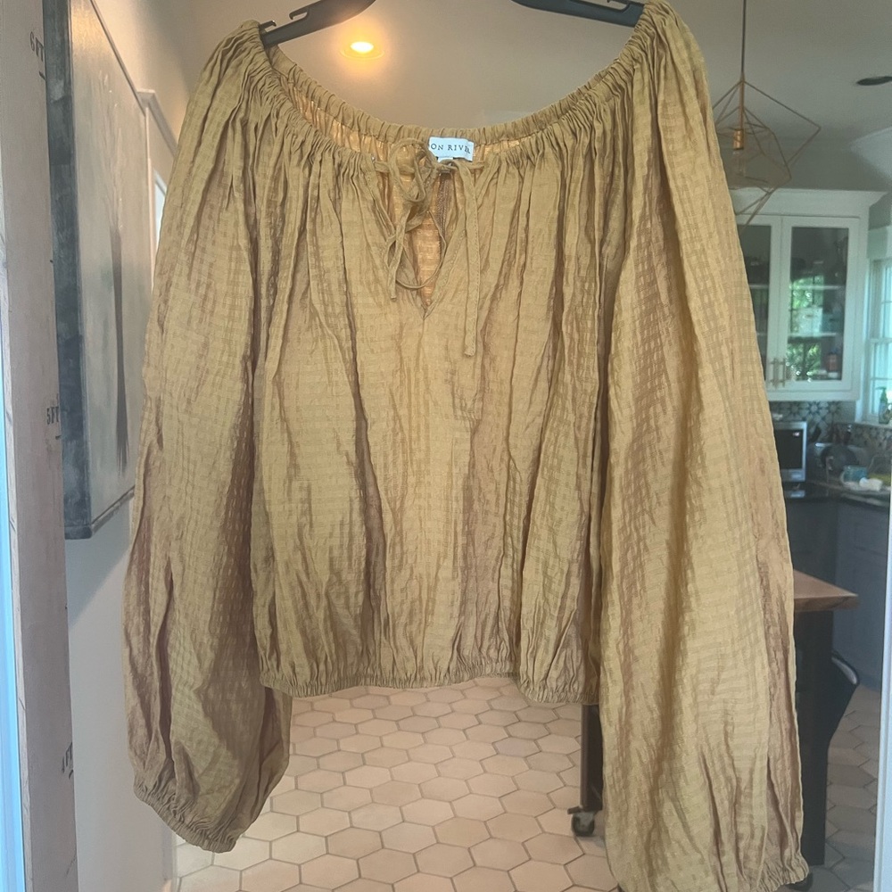 Moon River Gold bell sleeve blouse Large